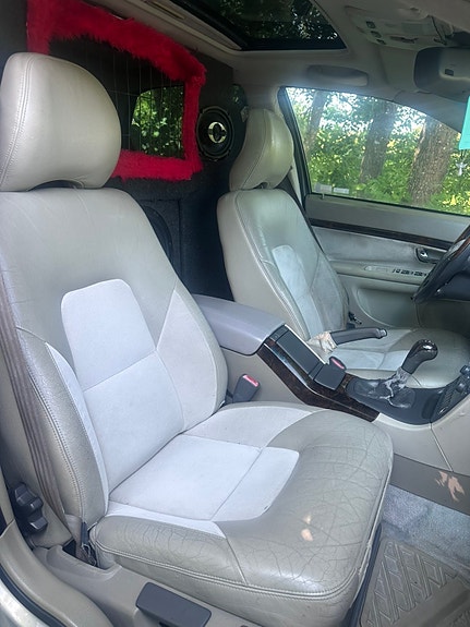 Volvo S80 3 of 8