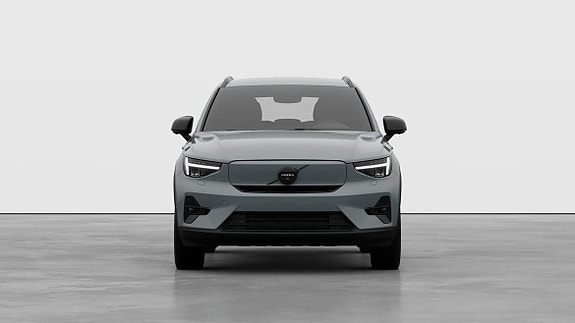 Volvo EX40 2 of 17
