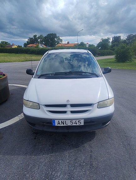 Chrysler Voyager 2 of 10