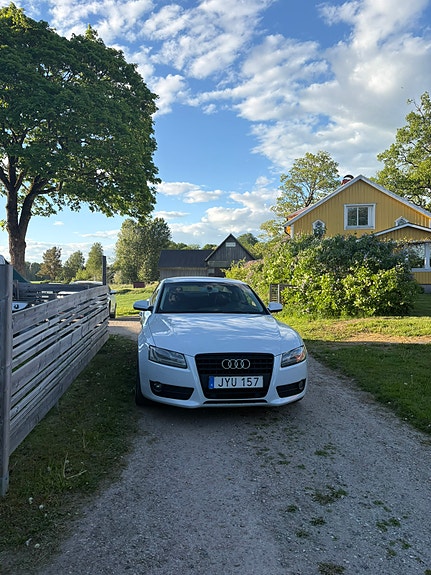 Audi A5 2 of 7