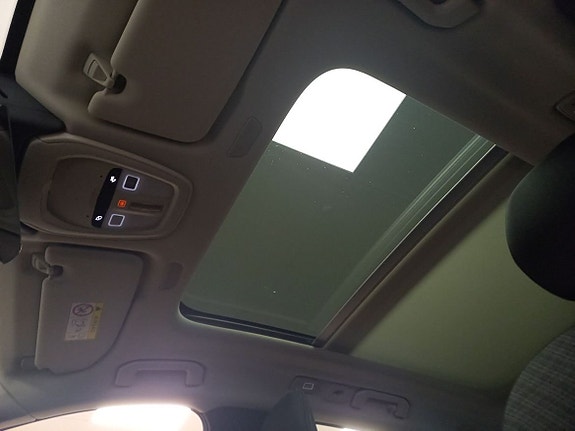 Volvo XC60 11 of 12