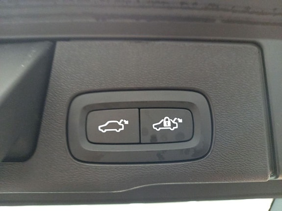 Volvo XC60 10 of 12