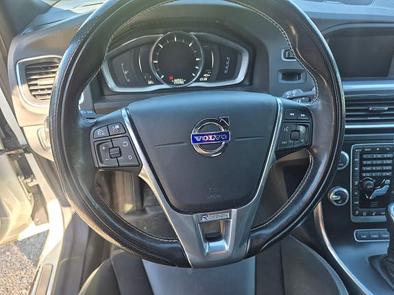 Volvo V60 5 of 5