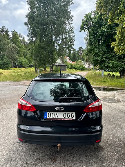 Ford Focus 5 of 5