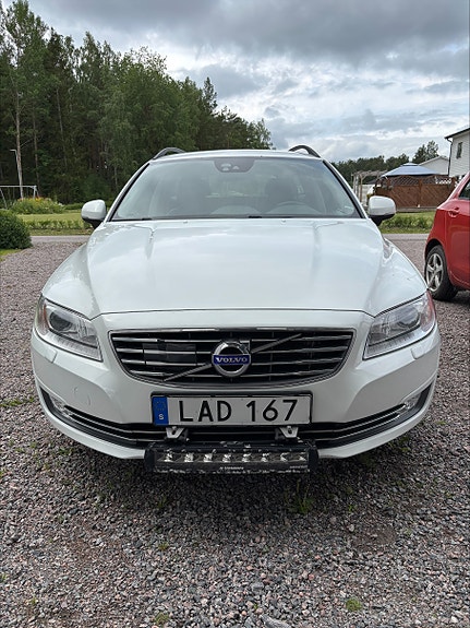 Volvo V70 5 of 5