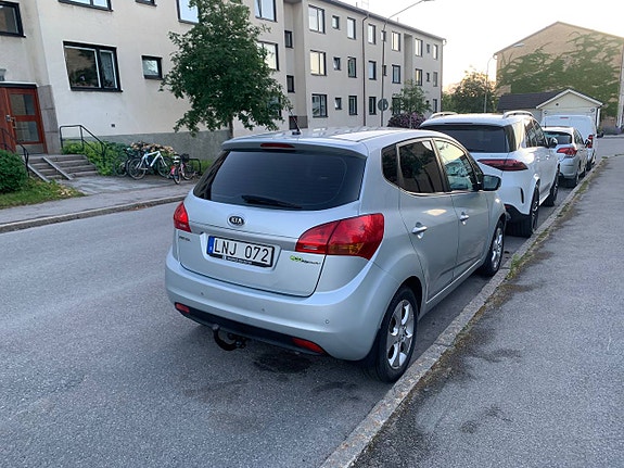 Kia Venga 2 of 5