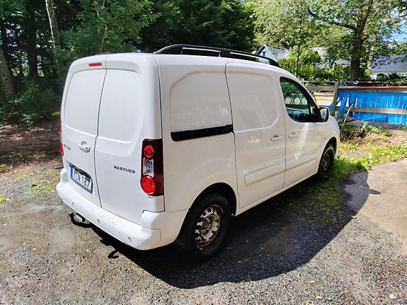 Peugeot Partner 3 of 5