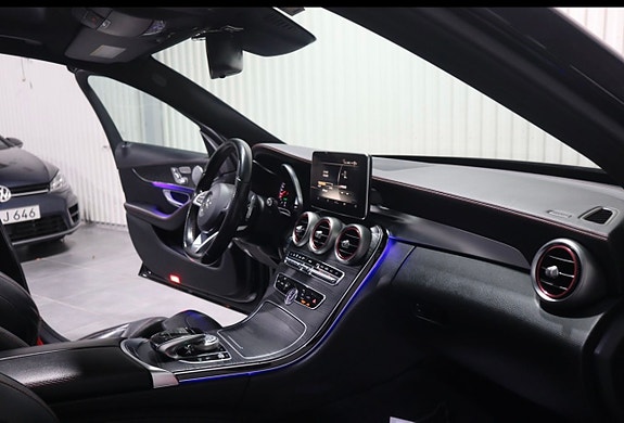 Mercedes-Benz C450 13 of 17