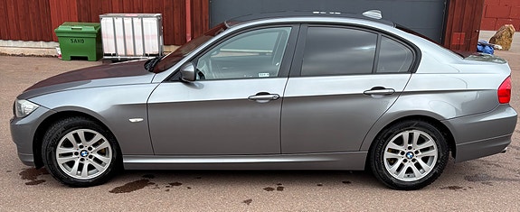 BMW 320d 9 of 11