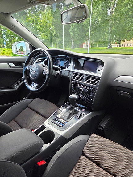 Audi A4 allroad 3 of 5