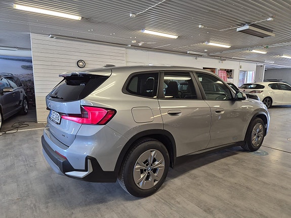 BMW iX1 5 of 5