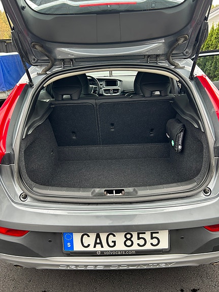 Volvo V40 Cross Country 4 of 7