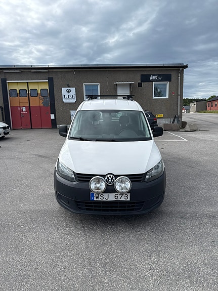 Volkswagen Caddy Maxi 2 of 5