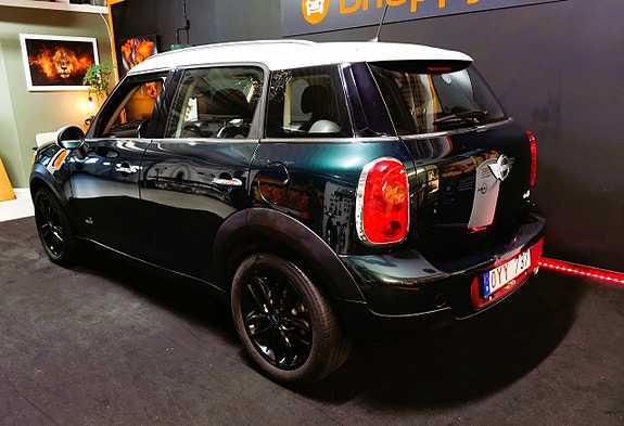 MINI Countryman Cooper D 5 of 5