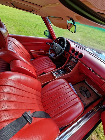 Mercedes-Benz 450 SLC 3 of 5