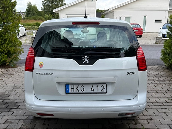 Peugeot 5008 5 of 16