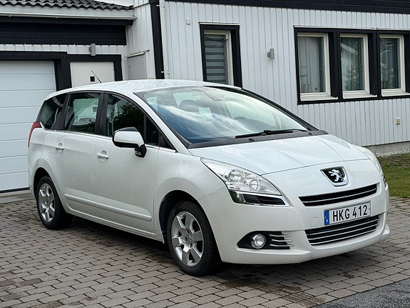 Peugeot 5008 3 of 16