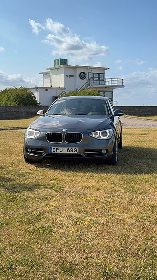 BMW 120d 3 of 5