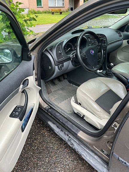 Saab 9-3 2 of 4