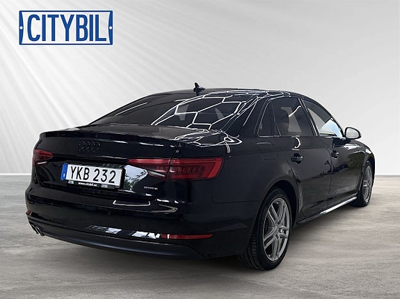 Audi A4 4 of 5