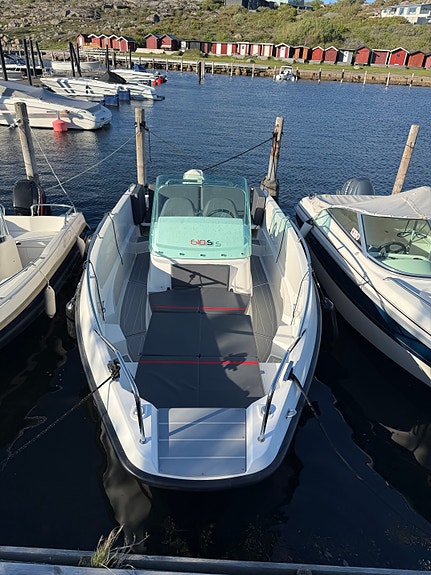 Sting 610S -16, Evinrude 115 e-tec-18 2 of 5