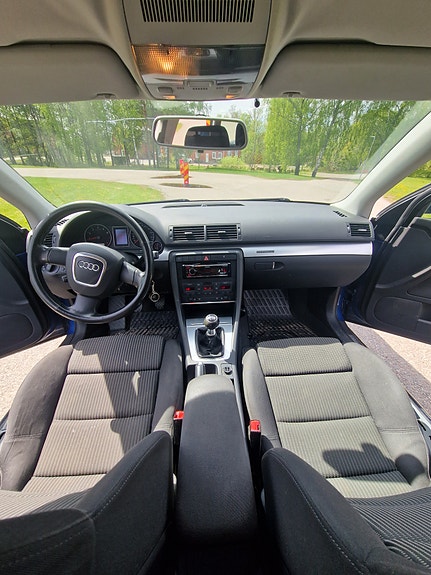 Audi A4 9 of 11