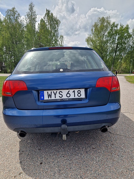 Audi A4 4 of 5