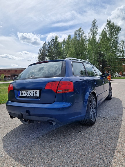 Audi A4 5 of 5
