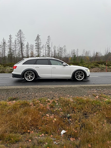 Audi A6 allroad 2 of 2