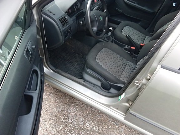 Skoda Fabia 6 of 6