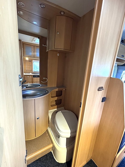 Dethleffs Fiat Ducato 2,8 JTD. Nybes/Ny kamrem/Fukttestad ua 20 of 27