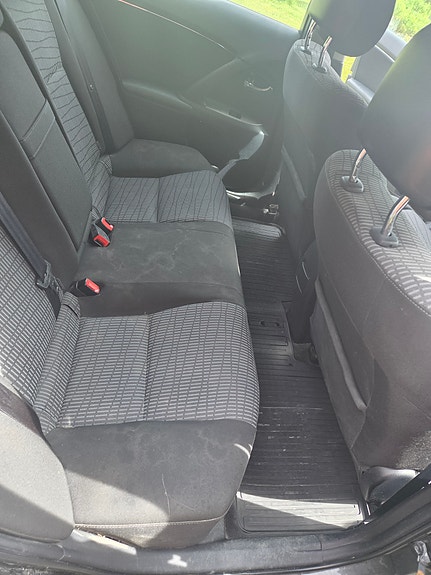 Toyota Avensis 6 of 9