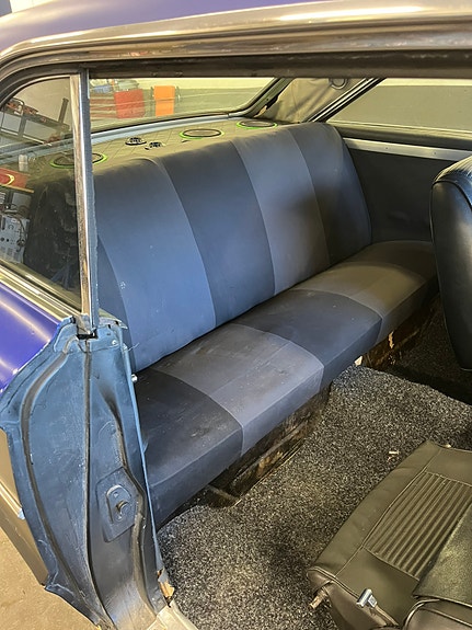 Ford Galaxie 6 of 7