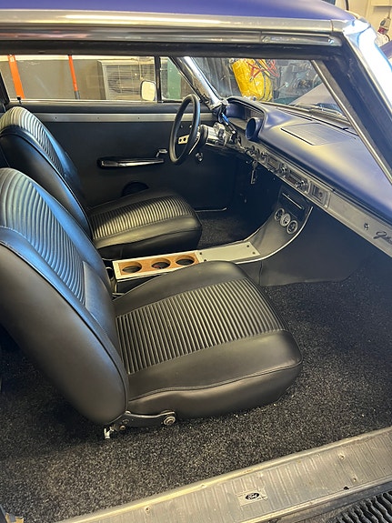 Ford Galaxie 5 of 7