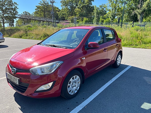 Hyundai i20 3 of 5