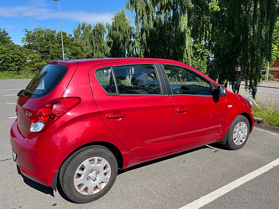 Hyundai i20 6 of 12