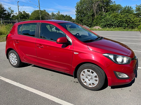 Hyundai i20 7 of 12