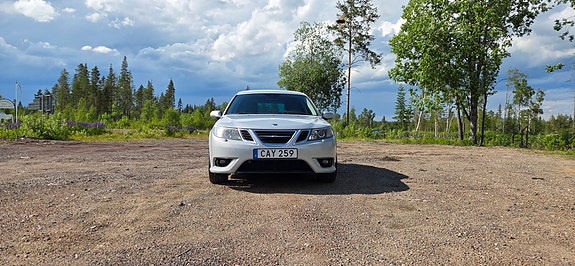 Saab 9-3 4 of 5