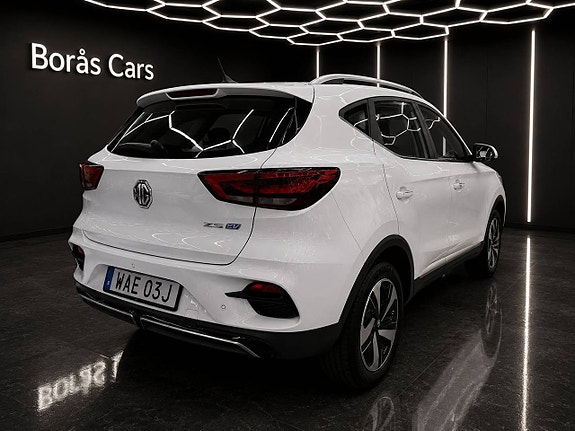 MG ZS EV 5 of 16
