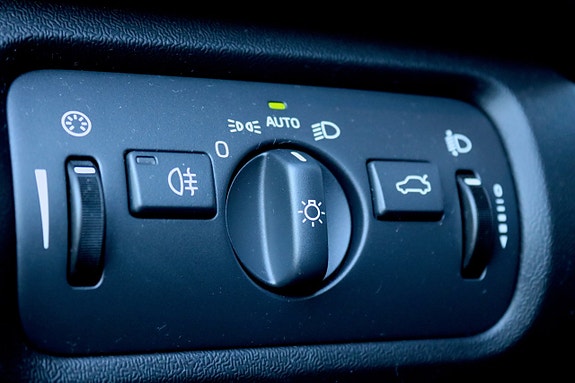 Volvo V40 20 of 24