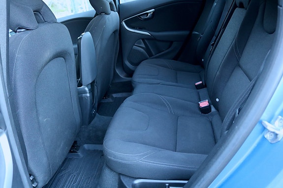 Volvo V40 13 of 24
