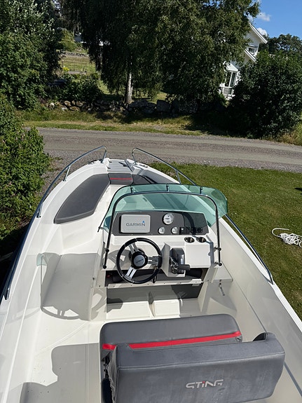 Sting 530 S 3 of 5