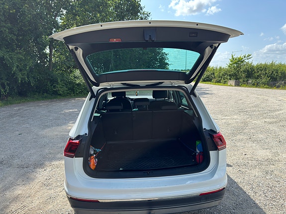 Volkswagen Tiguan 6 of 10
