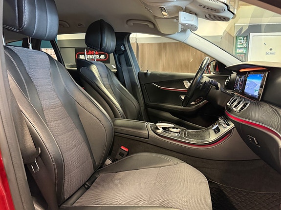 Mercedes-Benz E220 18 of 29