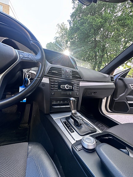 Mercedes-Benz E200 7 of 10