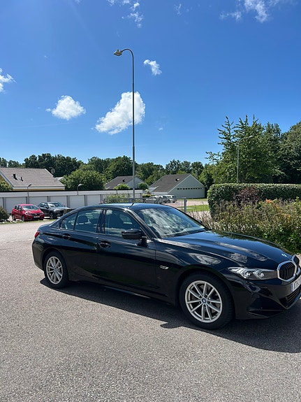 BMW 330e 6 of 10
