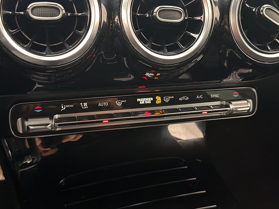 Mercedes-Benz A180 22 of 25