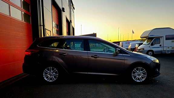 Ford Focus 4 of 16