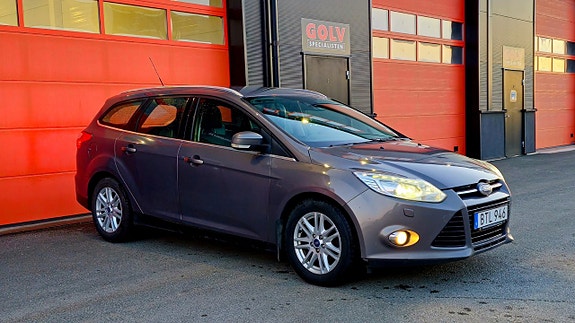Ford Focus 2 of 16