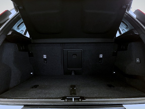 Volvo XC40 19 of 20